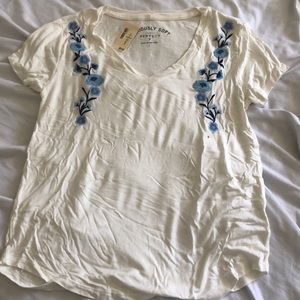 Aeropostale t shirt